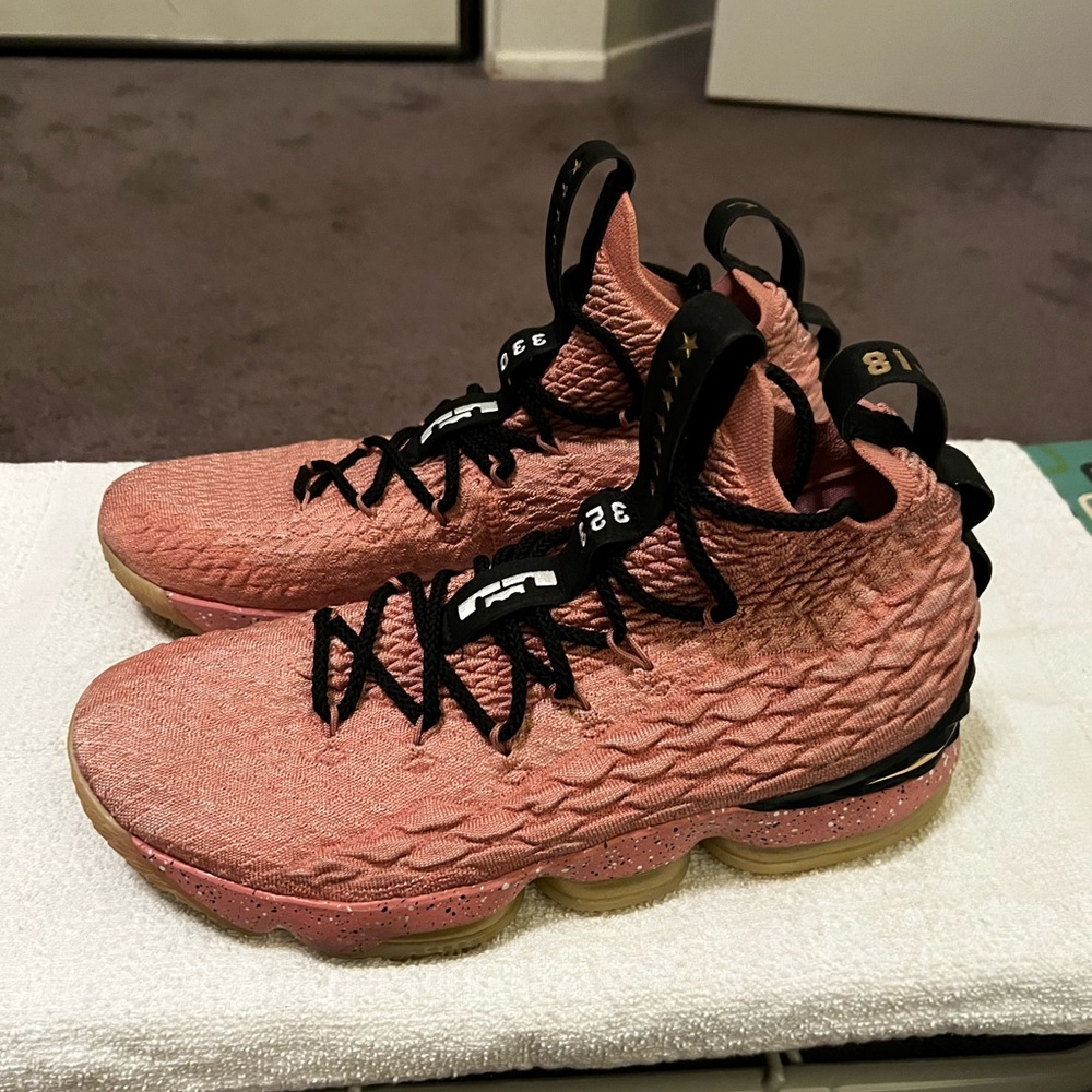 Nike LeBron 15 Rust Pink. Size 11.5. Preowned - Picture 5 of 7